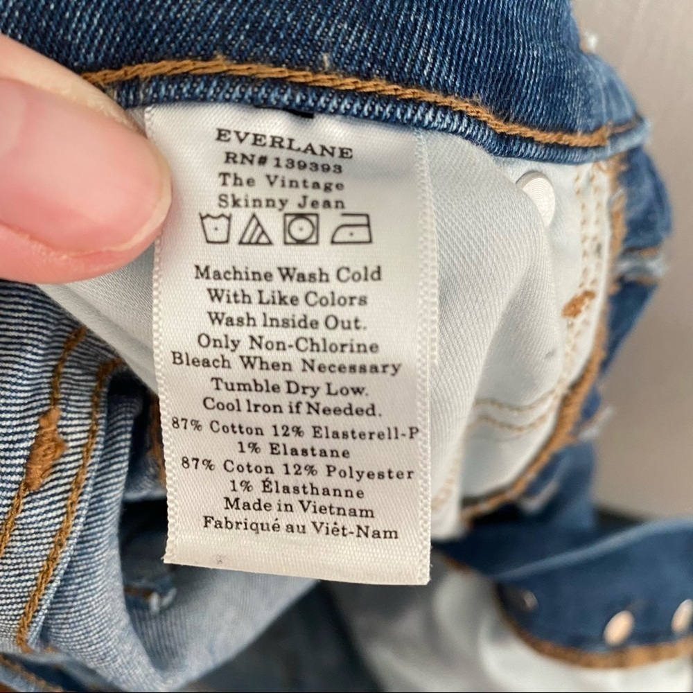 Everlane The Vintage Skinny Jean with Button Fly and Raw Hem Finish - Picture 7 of 7